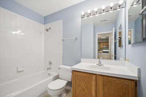 Tiny photo for 1987 Silver Lake Road, Arlington Heights, IL 60004 (MLS # 12609052)