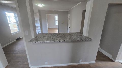 Tiny photo for 3006 Roosevelt Street, Clinton, IA 52732 (MLS # 12580075)