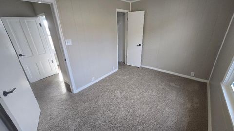 Tiny photo for 3006 Roosevelt Street, Clinton, IA 52732 (MLS # 12580075)