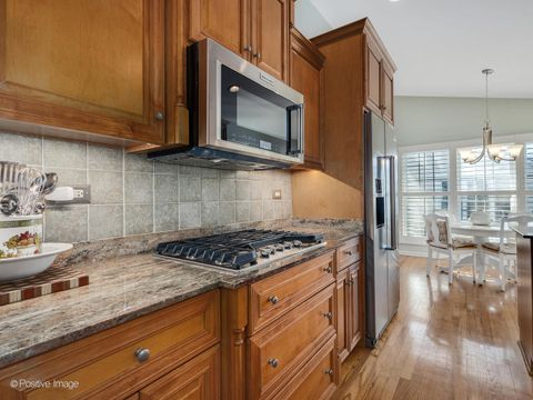 Tiny photo for 1961 Wexford Circle, Wheaton, IL 60189 (MLS # 12531501)