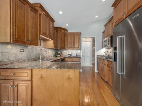 Tiny photo for 1961 Wexford Circle, Wheaton, IL 60189 (MLS # 12531501)