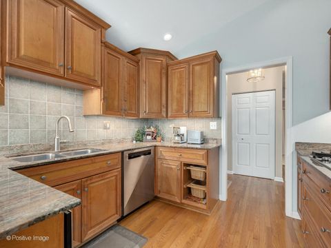 Tiny photo for 1961 Wexford Circle, Wheaton, IL 60189 (MLS # 12531501)