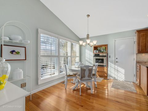 Tiny photo for 1961 Wexford Circle, Wheaton, IL 60189 (MLS # 12531501)