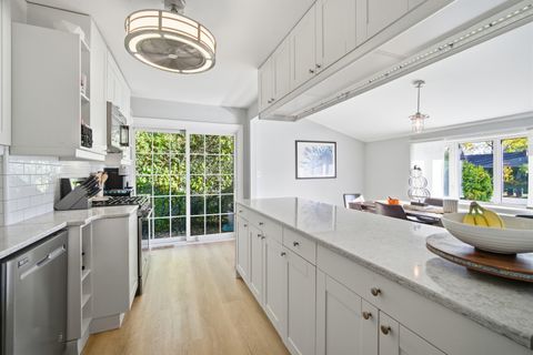 Tiny photo for 484 Chatham Circle, Buffalo Grove, IL 60089 (MLS # 12513918)