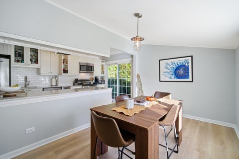 Tiny photo for 484 Chatham Circle, Buffalo Grove, IL 60089 (MLS # 12513918)