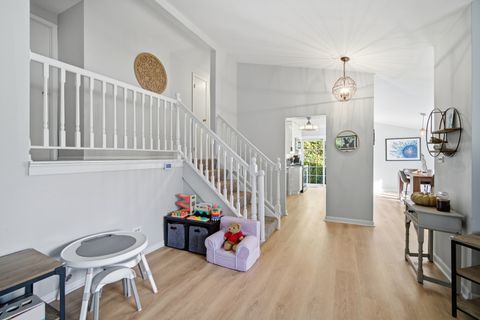 Tiny photo for 484 Chatham Circle, Buffalo Grove, IL 60089 (MLS # 12513918)