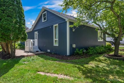 Tiny photo for 209 Eastwood Court, Barrington, IL 60010 (MLS # 12691917)