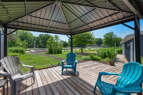Tiny photo for 209 Eastwood Court, Barrington, IL 60010 (MLS # 12691917)