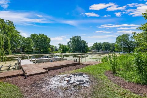 Tiny photo for 209 Eastwood Court, Barrington, IL 60010 (MLS # 12691917)