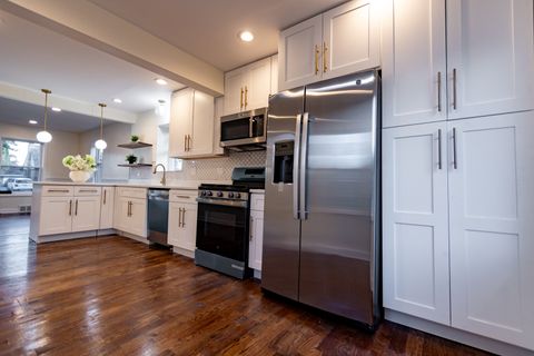 Tiny photo for 600 N Irving Avenue, Hillside, IL 60162 (MLS # 12516060)