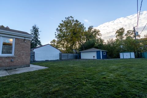 Tiny photo for 600 N Irving Avenue, Hillside, IL 60162 (MLS # 12516060)