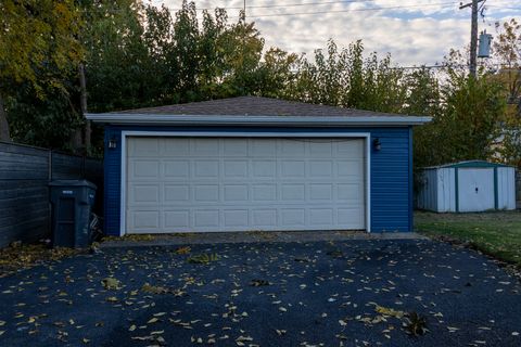 Tiny photo for 600 N Irving Avenue, Hillside, IL 60162 (MLS # 12516060)