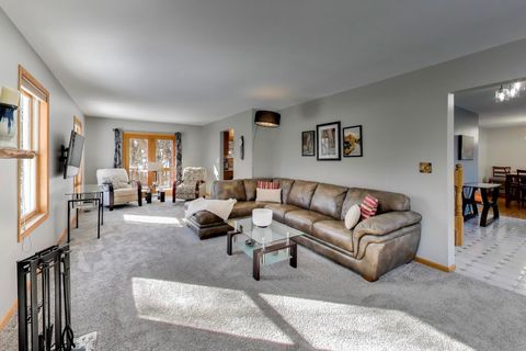 Tiny photo for 6409 Ojibwa Lane, McHenry, IL 60050 (MLS # 12549813)