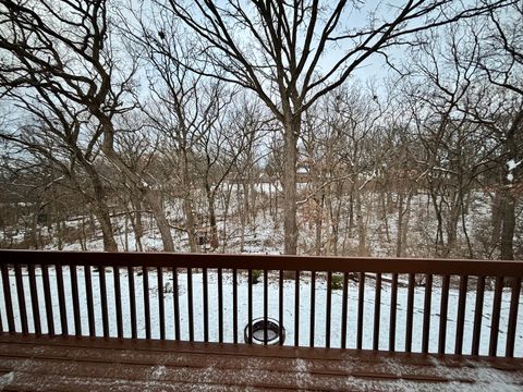 Tiny photo for 6409 Ojibwa Lane, McHenry, IL 60050 (MLS # 12549813)