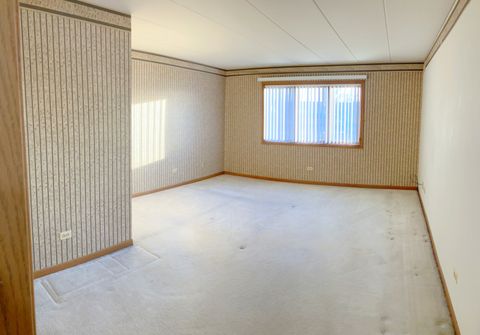 Tiny photo for 11020 S Keating Avenue #106, Oak Lawn, IL 60453 (MLS # 12553321)