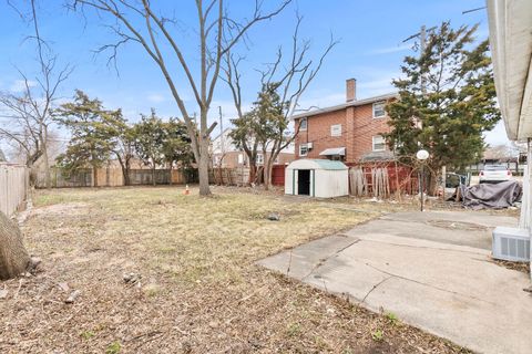 Tiny photo for 7911 45th Street, Lyons, IL 60534 (MLS # 12598590)