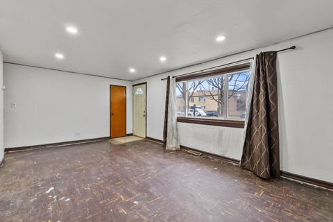 Tiny photo for 7911 45th Street, Lyons, IL 60534 (MLS # 12598590)