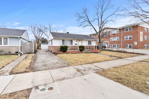 Tiny photo for 7911 45th Street, Lyons, IL 60534 (MLS # 12598590)