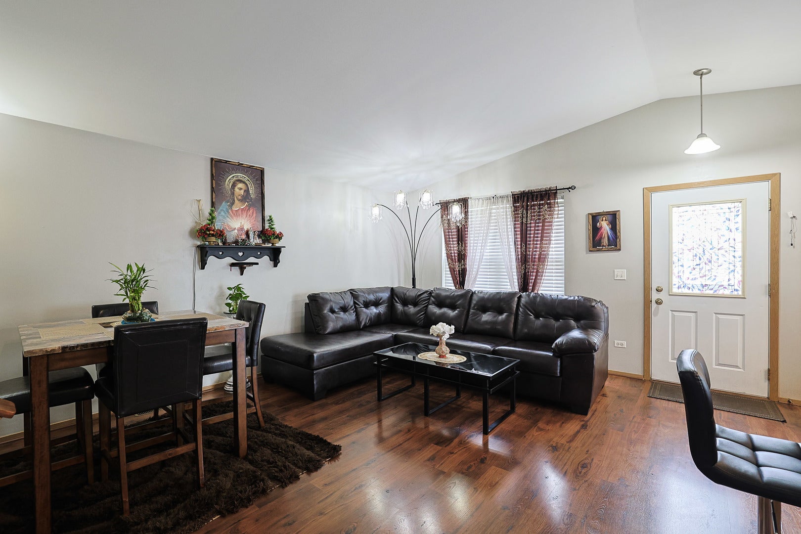 15 N Frolic Avenue