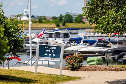 Tiny photo for 303 Leeward Way, Ottawa, IL 61350 (MLS # 12573351)