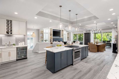 Tiny photo for 303 Leeward Way, Ottawa, IL 61350 (MLS # 12573351)