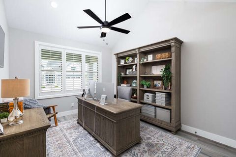 Tiny photo for 303 Leeward Way, Ottawa, IL 61350 (MLS # 12573351)