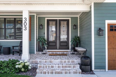 Tiny photo for 303 Leeward Way, Ottawa, IL 61350 (MLS # 12573351)