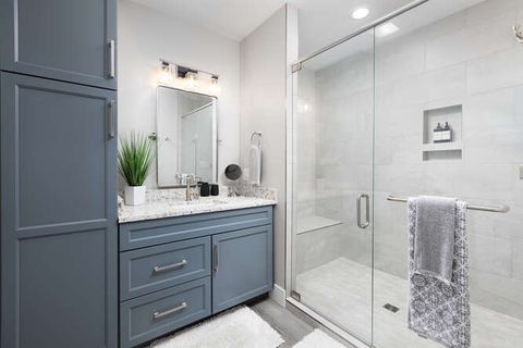 Tiny photo for 303 Leeward Way, Ottawa, IL 61350 (MLS # 12573351)