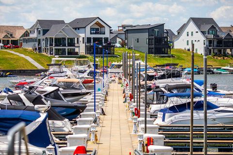 Tiny photo for 303 Leeward Way, Ottawa, IL 61350 (MLS # 12573351)