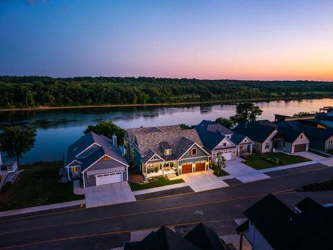 Tiny photo for 303 Leeward Way, Ottawa, IL 61350 (MLS # 12573351)