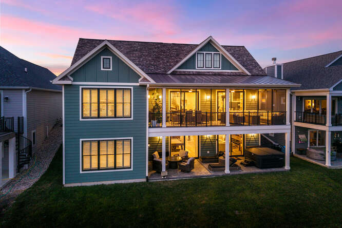 303 Leeward Way