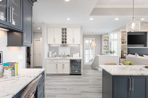 Tiny photo for 303 Leeward Way, Ottawa, IL 61350 (MLS # 12573351)