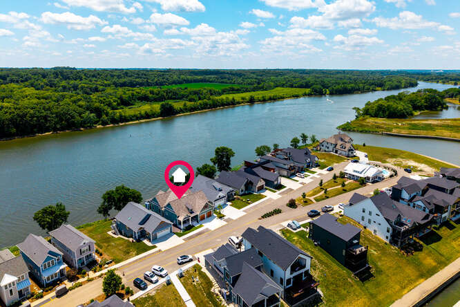 303 Leeward Way