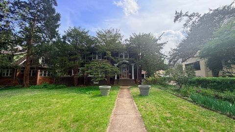 Tiny photo for 303 W Michigan Avenue, Urbana, IL 61801 (MLS # 12541690)