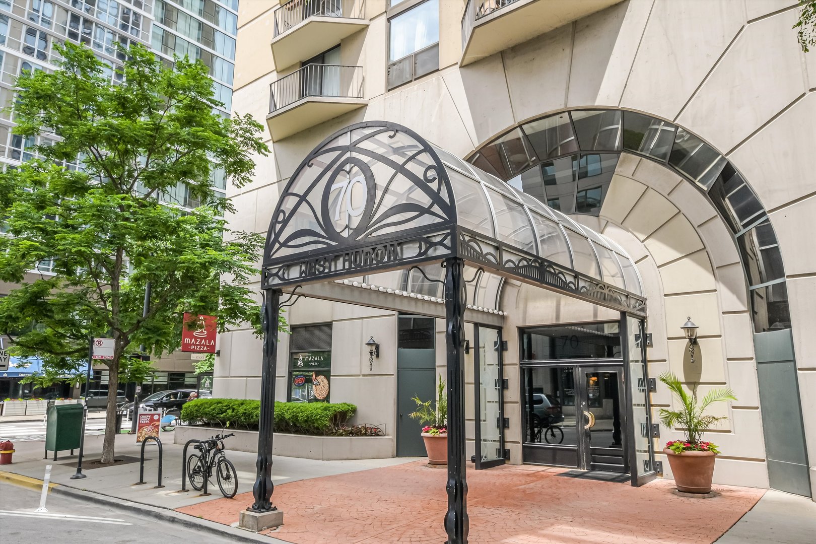 70 W Huron Street 406