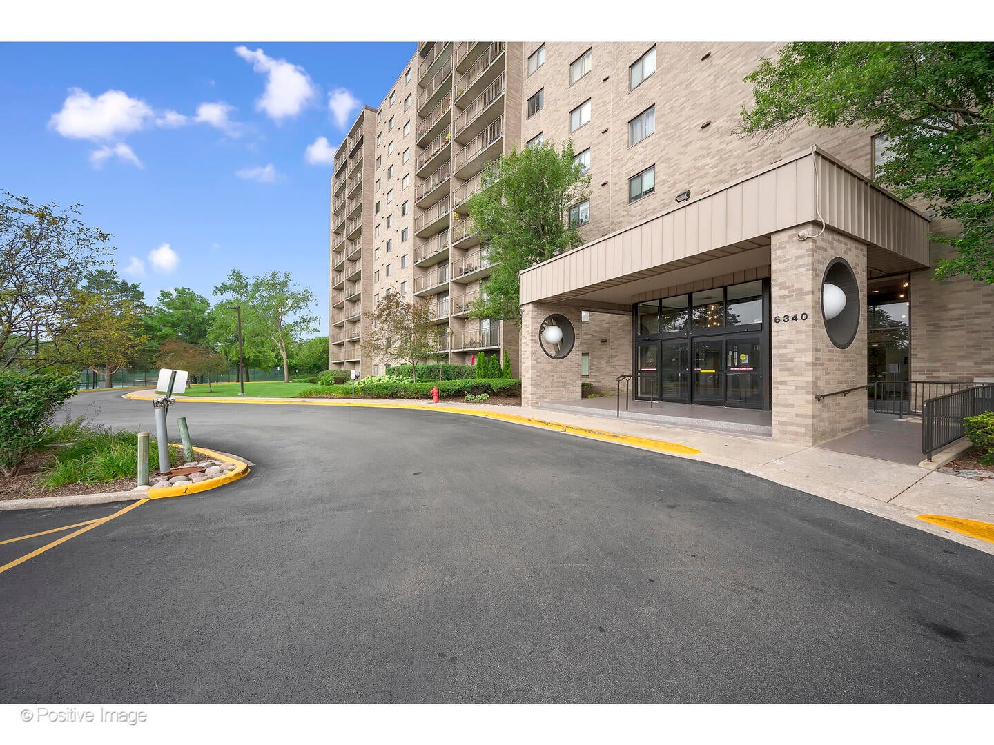 6340 Americana Drive 911