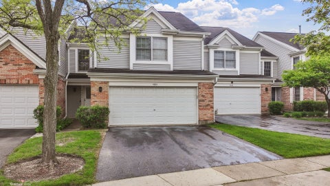 Photo of 4825 Turnberry Drive, Hoffman Estates, IL 60010 (MLS # 12753085)