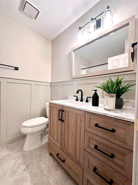 Tiny photo for 763 Sussex Corner Lane, Prospect Heights, IL 60070 (MLS # 12491908)