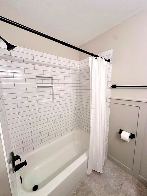 Tiny photo for 763 Sussex Corner Lane, Prospect Heights, IL 60070 (MLS # 12491908)