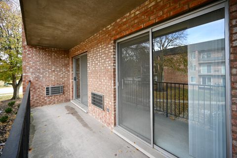 Tiny photo for Naperville, IL 60563 (MLS # 12512191)