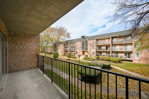 Tiny photo for Naperville, IL 60563 (MLS # 12512191)