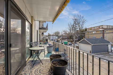 Tiny photo for 211 Elgin Avenue #2E, Forest Park, IL 60130 (MLS # 12553955)