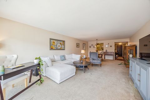 Tiny photo for 211 Elgin Avenue #2E, Forest Park, IL 60130 (MLS # 12553955)