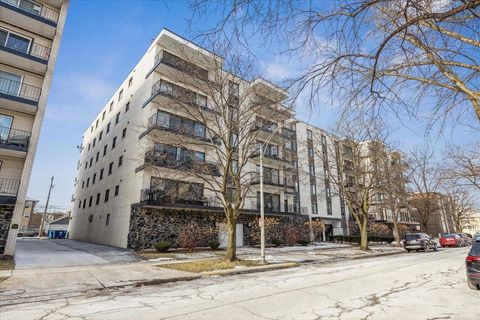 Photo of 211 Elgin Avenue #2E, Forest Park, IL 60130 (MLS # 12553955)