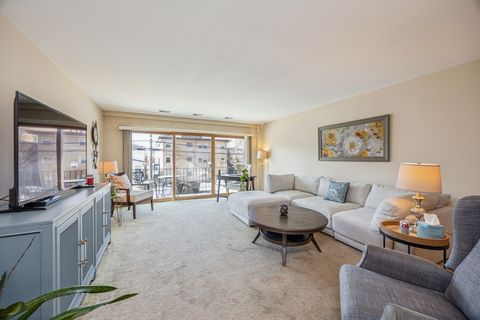 Tiny photo for 211 Elgin Avenue #2E, Forest Park, IL 60130 (MLS # 12553955)