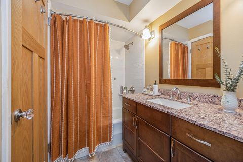 Tiny photo for 211 Elgin Avenue #2E, Forest Park, IL 60130 (MLS # 12553955)