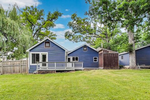 Tiny photo for 43173 N Lake Avenue, Antioch, IL 60002 (MLS # 12409397)