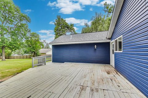 Tiny photo for 43173 N Lake Avenue, Antioch, IL 60002 (MLS # 12409397)