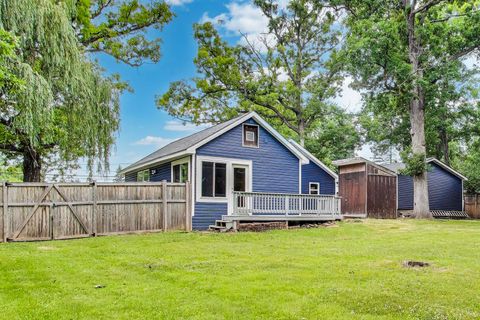 Tiny photo for 43173 N Lake Avenue, Antioch, IL 60002 (MLS # 12409397)