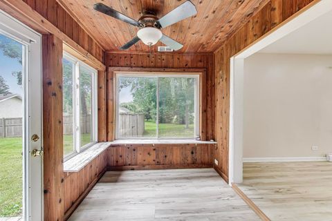 Tiny photo for 43173 N Lake Avenue, Antioch, IL 60002 (MLS # 12409397)